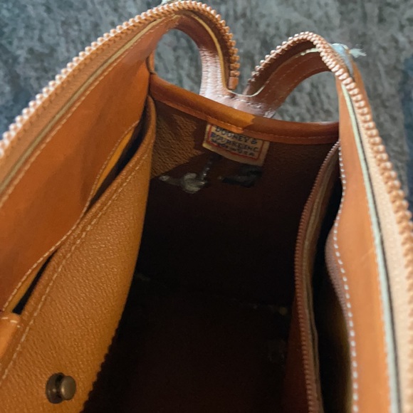 Navy dooney & bourke bag - Picture 3 of 4